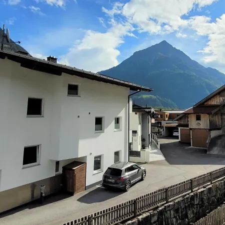 דירה S'groasse Am Hannesnhof By Interhome *