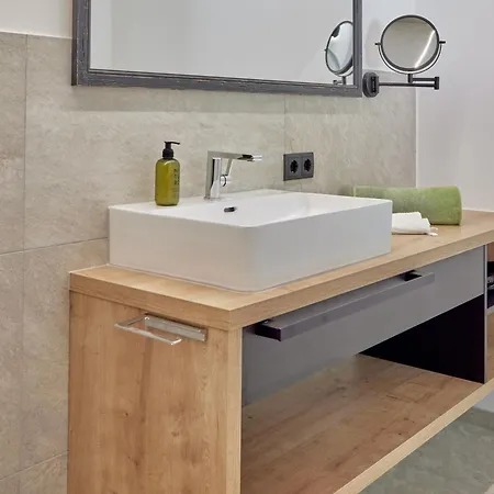 S'groasse Am Hannesnhof By Interhome Λάνγκενφελντ